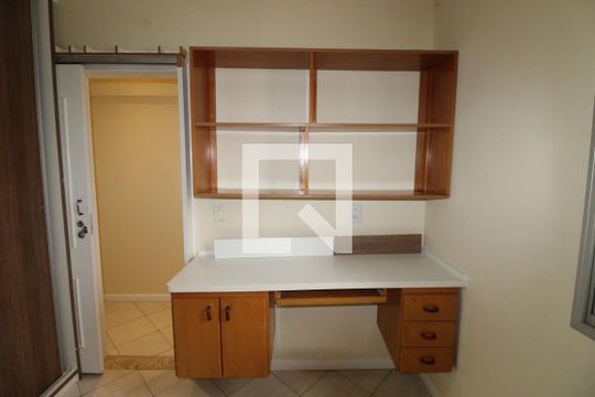 Quarto de apartamento para alugar com 2 quartos, 65m² em Conjunto Residencial Trinta E Um de Marco, São José dos Campos