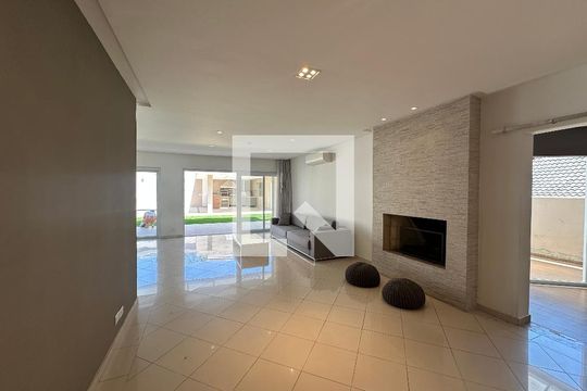 Sala de casa de condomínio à venda com 4 quartos, 565m² em Jardim Paulista, Barueri