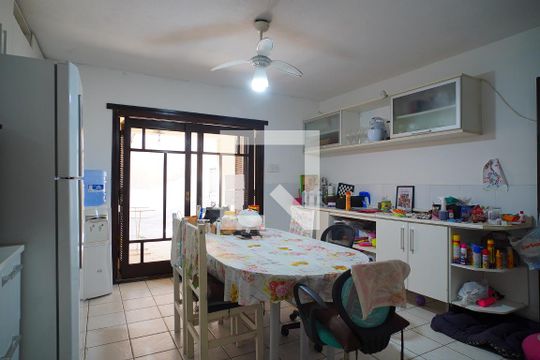 Cozinha  de casa à venda com 4 quartos, 389m² em Partenon, Porto Alegre