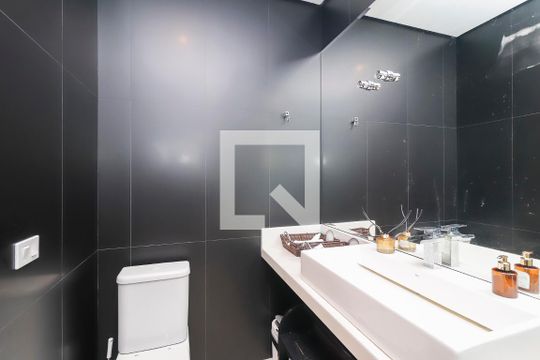 Banheiro da Suíte 1 de casa à venda com 4 quartos, 260m² em Jardim Itapemirim, São Paulo