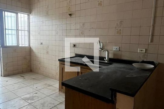 Casa para alugar com 2 quartos, 300m² em Vila Brasil, São Paulo