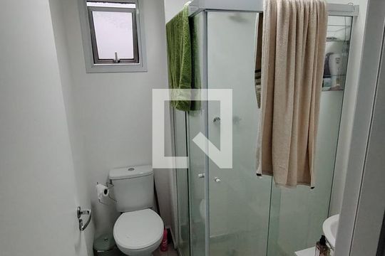Banheiro de apartamento para alugar com 2 quartos, 66m² em Vila Cruz das Almas, São Paulo