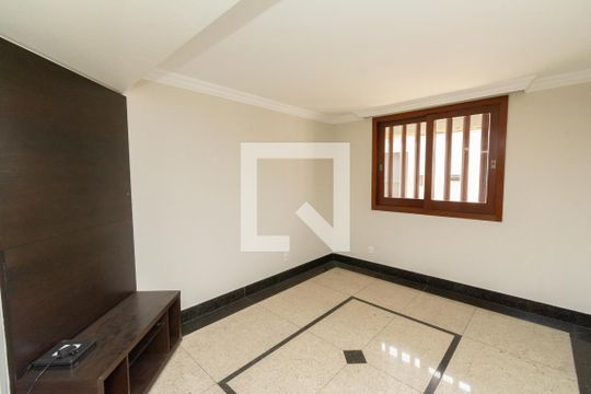 Sala de TV de casa à venda com 3 quartos, 200m² em Conjunto Agua Branca, Contagem