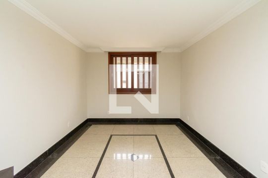 Sala de TV de casa à venda com 3 quartos, 200m² em Conjunto Agua Branca, Contagem