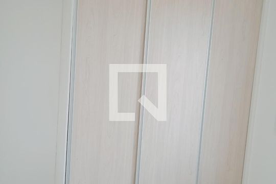 Quarto de apartamento para alugar com 2 quartos, 48m² em Jardim Santa Terezinha (nova Veneza), Campinas