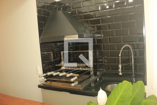 Sala com varanda Gourmet  de apartamento à venda com 2 quartos, 59m² em Picanço, Guarulhos