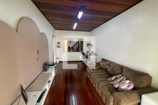 Sala 2 de casa à venda com 3 quartos, 215m² em Guarani, Novo Hamburgo