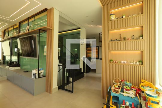 Sala de casa à venda com 3 quartos, 180m² em Campestre, Santo André
