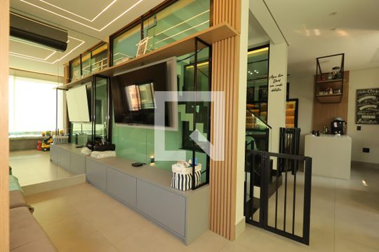 Sala de casa à venda com 3 quartos, 180m² em Campestre, Santo André