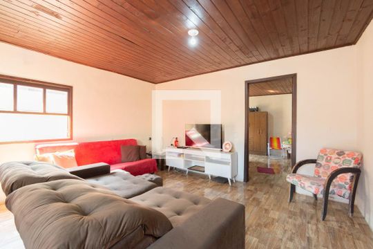 Casa à venda com 3 quartos, 232m² em Rio Branco, Canoas