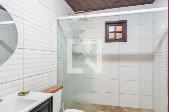 Casa à venda com 3 quartos, 232m² em Rio Branco, Canoas