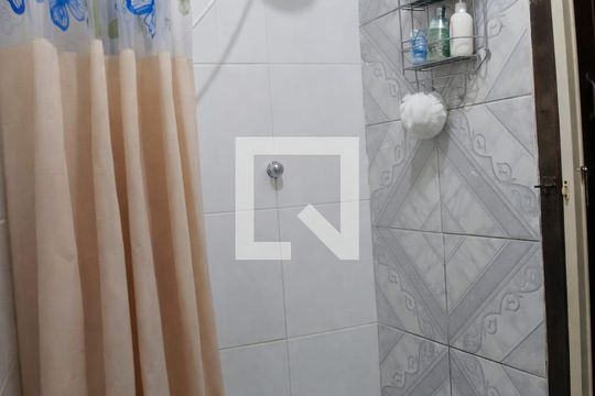 Banheiro de apartamento à venda com 1 quarto, 38m² em Itanhangá, Rio de Janeiro