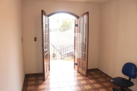 Quarto 1 de casa à venda com 2 quartos, 210m² em Osvaldo Cruz, São Caetano do Sul
