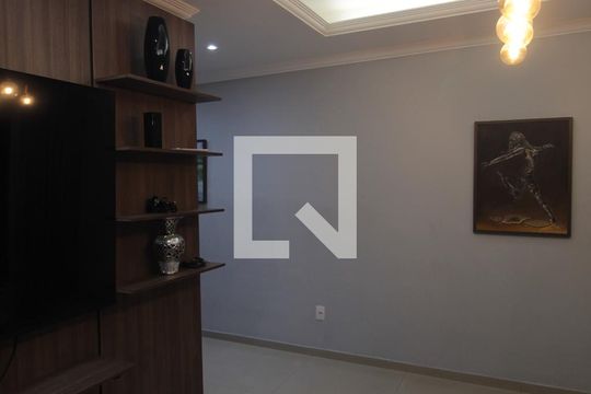 Sala de casa à venda com 3 quartos, 239m² em Planalto, Belo Horizonte