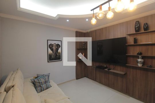 Sala de casa à venda com 3 quartos, 239m² em Planalto, Belo Horizonte