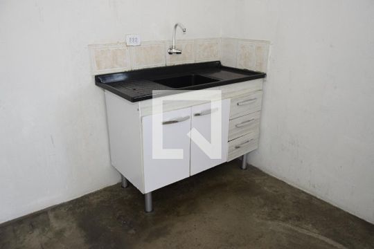 Cozinha de casa para alugar com 1 quarto, 60m² em Parque Novo Santo Amaro, Embu das Artes