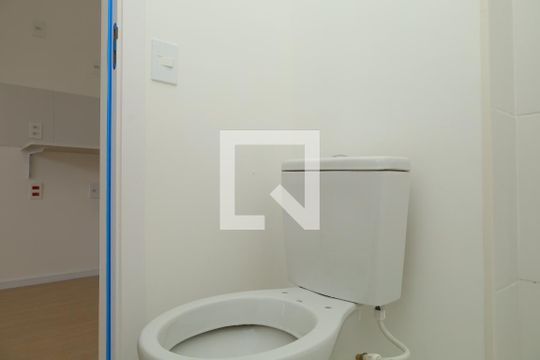Banheiro de apartamento para alugar com 1 quarto, 19m² em Vila Santana, São Paulo