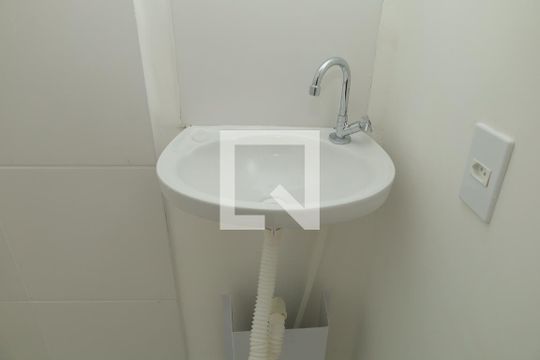 Banheiro de apartamento para alugar com 1 quarto, 19m² em Vila Santana, São Paulo