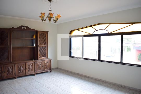 Sala de casa para alugar com 4 quartos, 260m² em Jardim Palma Travassos, Ribeirão Preto