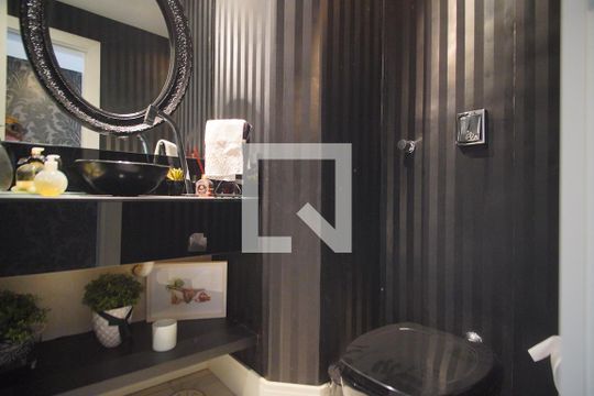 Lavabo de apartamento para alugar com 3 quartos, 170m² em Moinhos de Vento, Porto Alegre