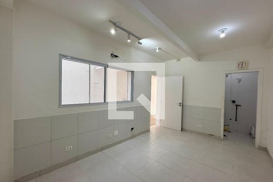 Casa para alugar com 5 quartos, 180m² em Brooklin, São Paulo