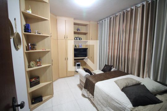 Quarto 1 de casa para alugar com 4 quartos, 650m² em Riacho das Pedras, Contagem