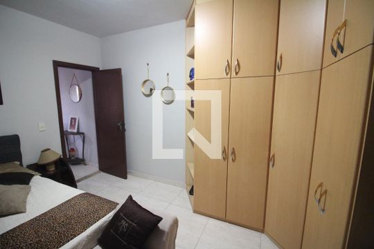Quarto 1 de casa para alugar com 4 quartos, 650m² em Riacho das Pedras, Contagem