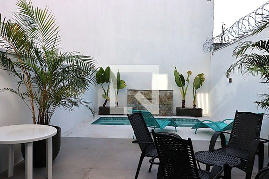 Casa à venda com 3 quartos, 132m² em São Sebastião, Porto Alegre