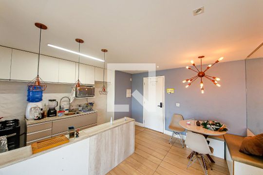 Apartamento à venda com 2 quartos, 60m² em Vila Ema, São Paulo