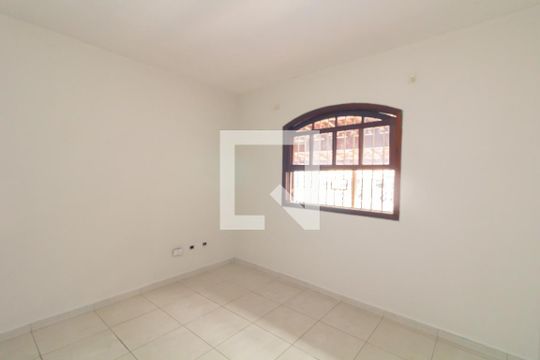 Quarto 2 de casa à venda com 2 quartos, 136m² em Vila Carmosina, São Paulo