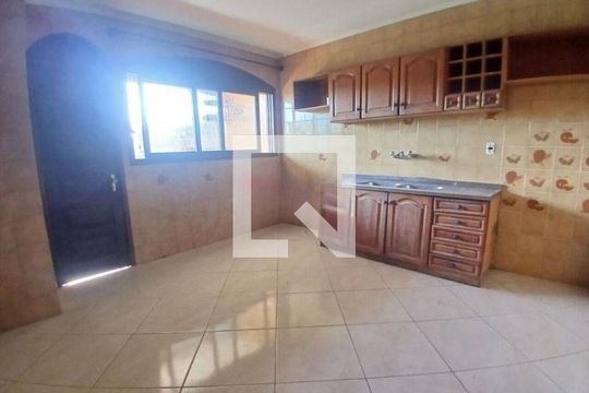 Casa para alugar com 3 quartos, 280m² em Sarandi, Porto Alegre