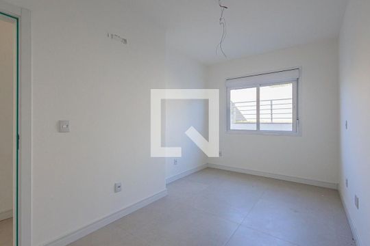 Quarto 1 de casa de condomínio para alugar com 3 quartos, 180m² em Jardim Itu, Porto Alegre