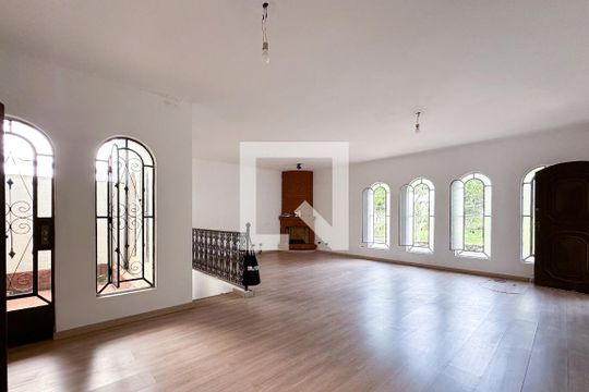 Sala de casa à venda com 3 quartos, 283m² em Nova Petrópolis, São Bernardo do Campo