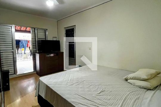 Quarto de casa à venda com 3 quartos, 206m² em Centro, Diadema