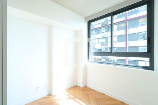 Quarto de apartamento para alugar com 2 quartos, 80m² em Vila Ipojuca, São Paulo