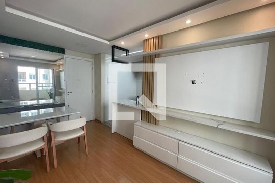 Apartamento à venda com 2 quartos, 44m² em Vila Rosa, Novo Hamburgo