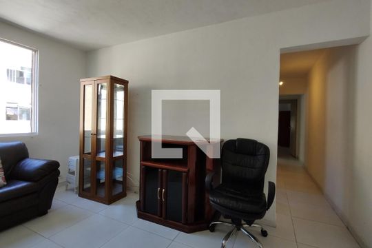Sala de apartamento à venda com 2 quartos, 58m² em Pechincha, Rio de Janeiro