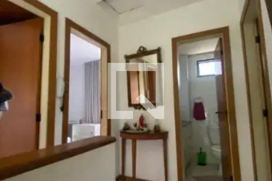 Casa de Condomínio para alugar com 4 quartos, 140m² em Itapuã, Salvador