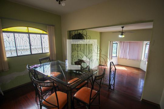 Sala de jantar de casa para alugar com 3 quartos, 140m² em Jardim Emília, Sorocaba