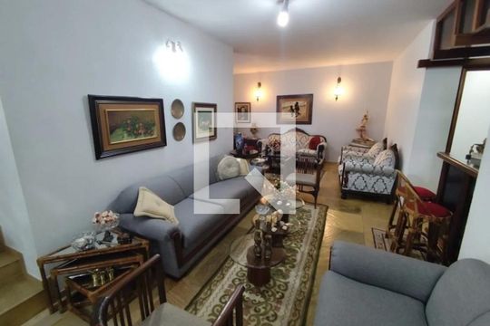 Sala de casa para alugar com 4 quartos, 277m² em Lídice, Uberlândia