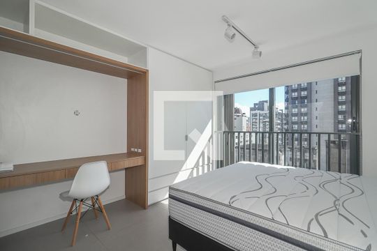 Sala / Quarto / Cozinha de apartamento para alugar com 1 quarto, 30m² em Auxiliadora, Porto Alegre