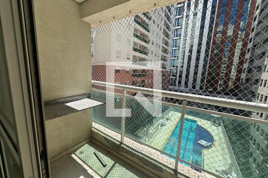 Varanda da Sala de apartamento à venda com 3 quartos, 69m² em Bethaville I, Barueri