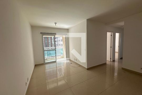 Sala de apartamento à venda com 3 quartos, 69m² em Bethaville I, Barueri