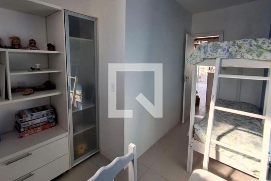 Quarto de apartamento para alugar com 2 quartos, 231m² em Graça, Salvador