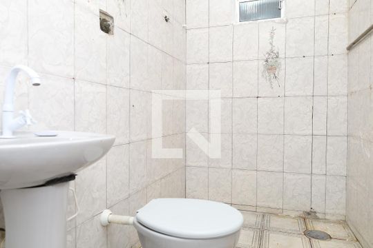 Banheiro de casa à venda com 1 quarto, 90m² em Itaquera, São Paulo