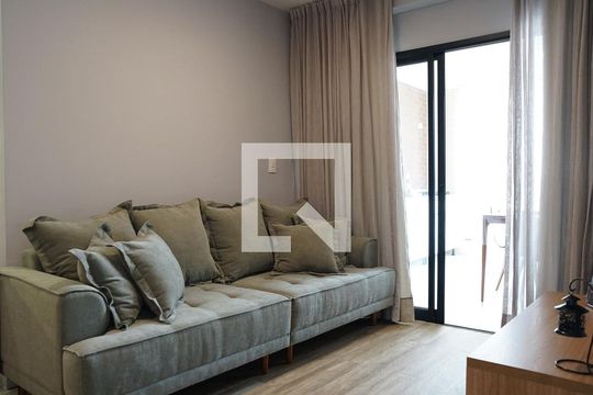 Sala de apartamento à venda com 2 quartos, 68m² em Vila Zanardi, Guarulhos