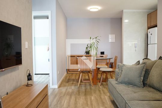Sala de apartamento à venda com 2 quartos, 68m² em Vila Zanardi, Guarulhos