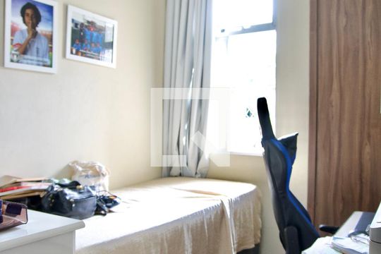 Apartamento à venda com 3 quartos, 65m² em Nova Floresta, Belo Horizonte
