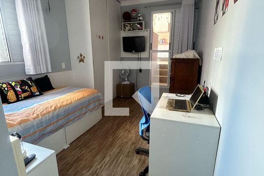Quarto de casa à venda com 3 quartos, 190m² em Vila Pires, Santo André