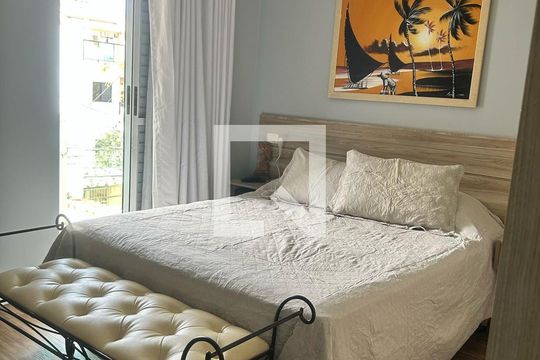 Quarto de casa à venda com 3 quartos, 190m² em Vila Pires, Santo André